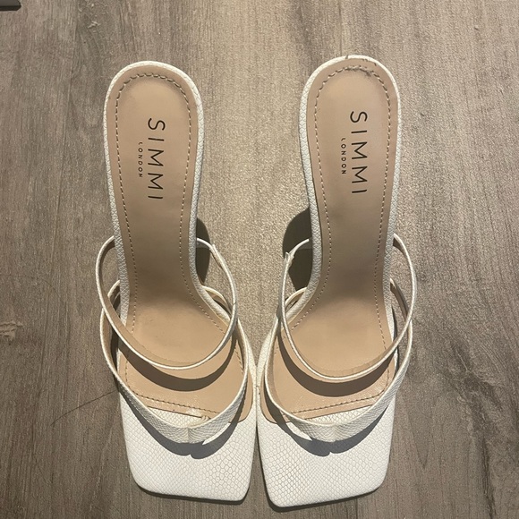 Strappy Heeled summer sandals - Picture 3 of 4